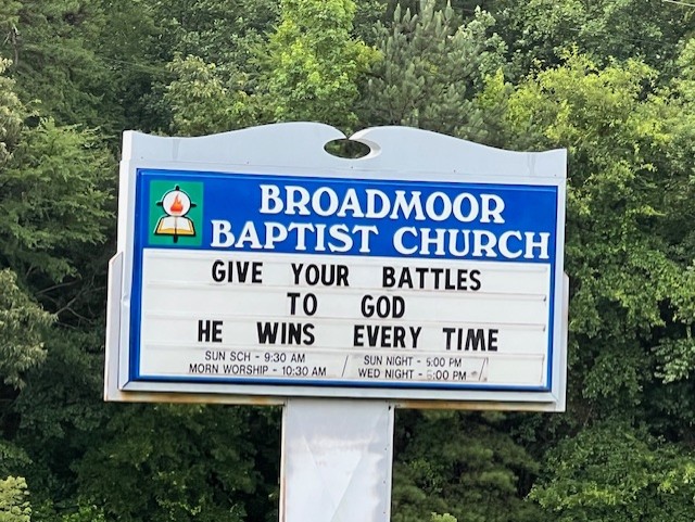 sign_broadmoor1